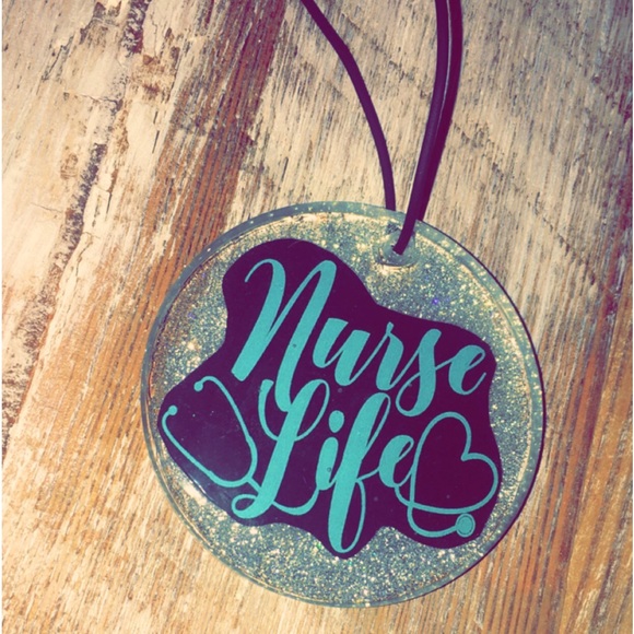 Nurse Car Charm - Picture 1 of 1